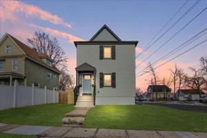 featured image of 143 Johnston Ave