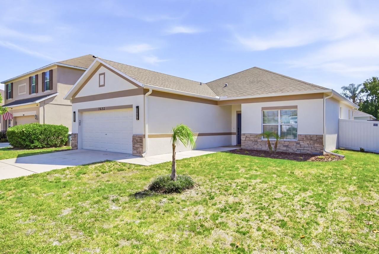 7632 Armonk Ln - Photo 2 of 27