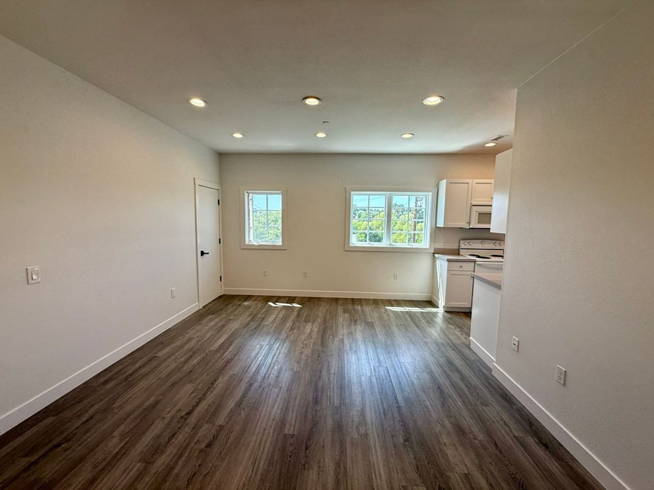 3513 Numancia St - Photo 5 of 17