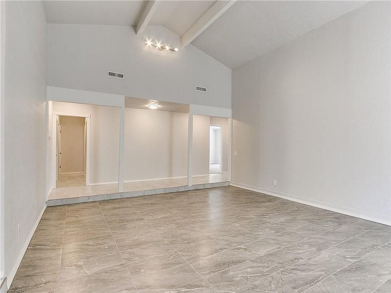 6913 Fawn Canyon Dr - Photo 7 of 27