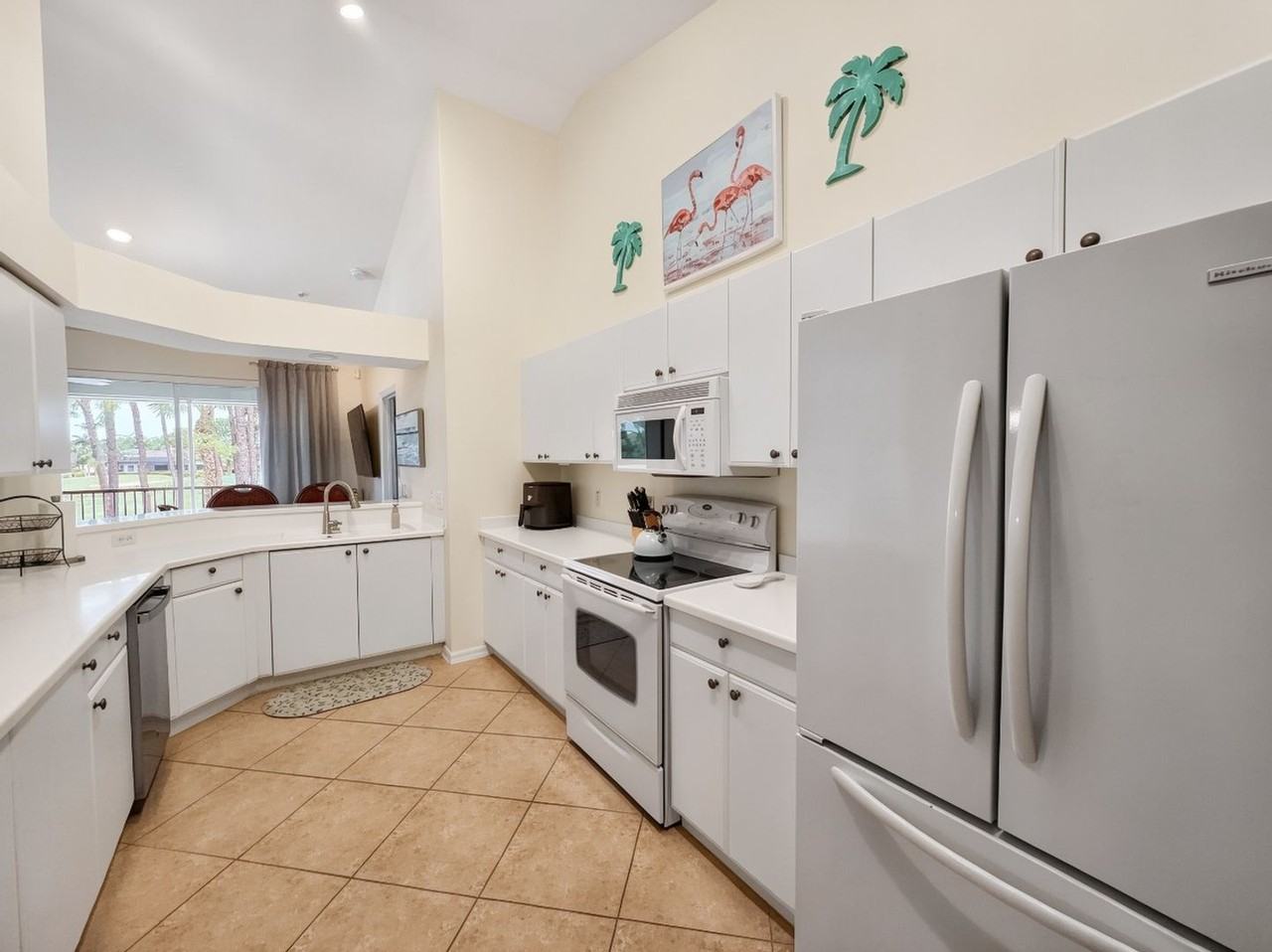 8175 Celeste Dr - Photo 3 of 44