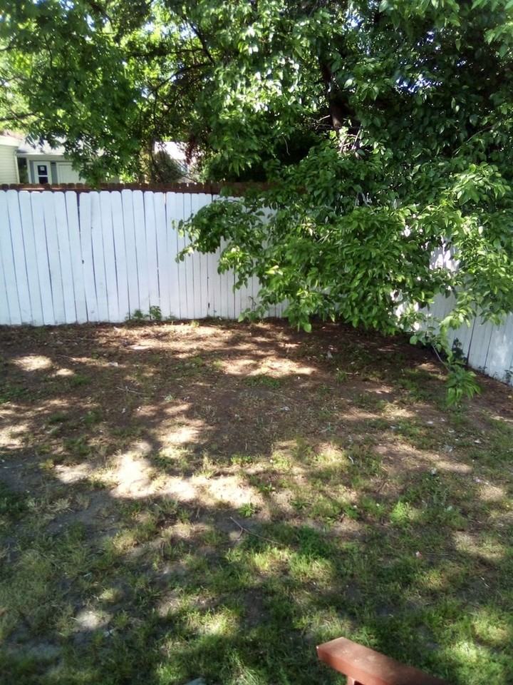 2705 E Market St - Photo 3 of 19