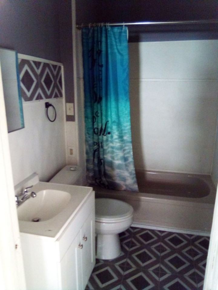 2705 E Market St - Photo 7 of 19