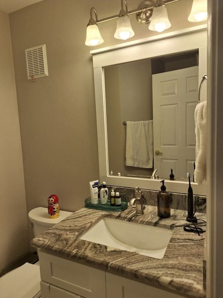 1636 Queen Anne Way - Photo 6 of 29