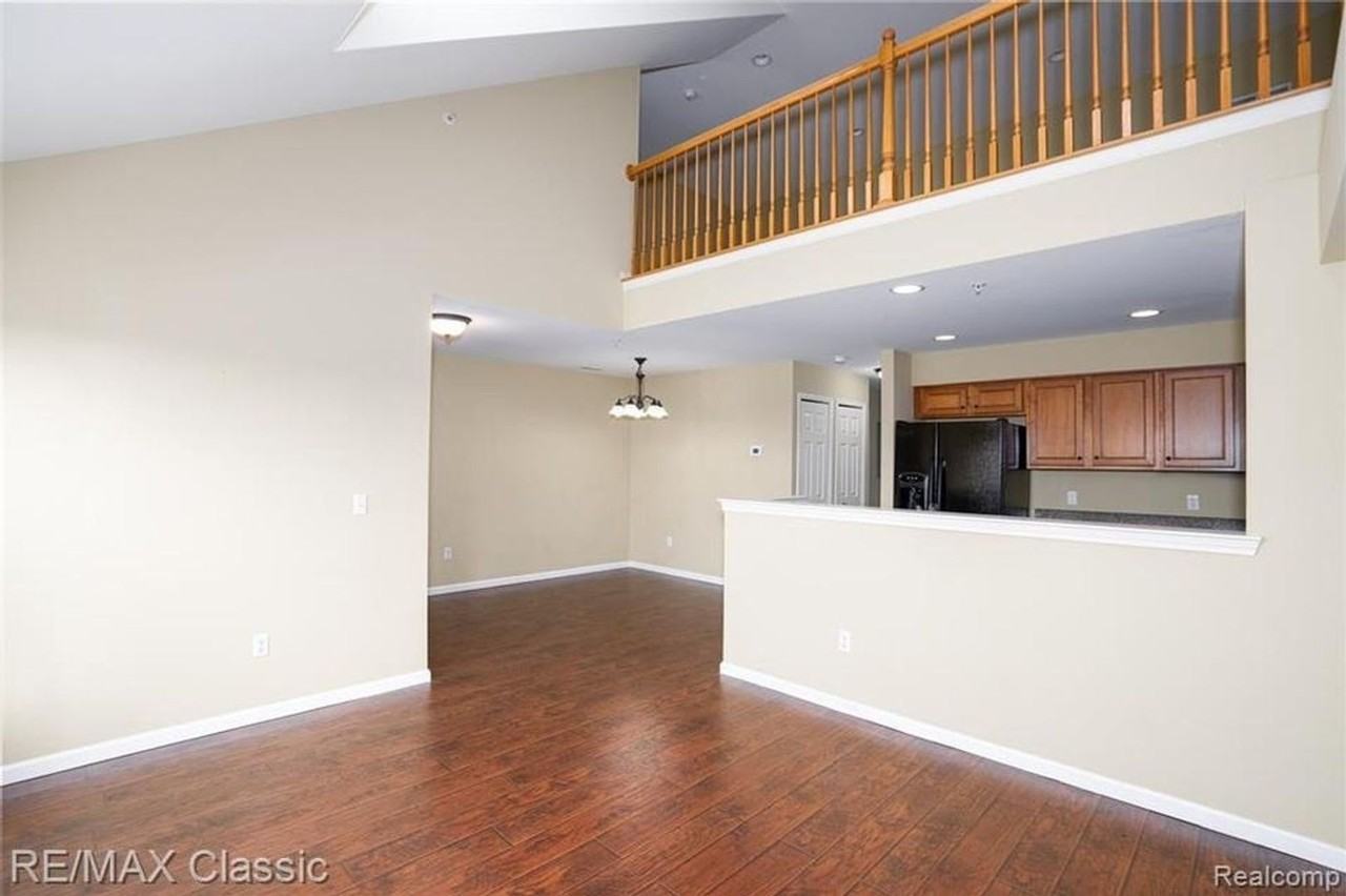 3072 Schoolhouse - Photo 7 of 24