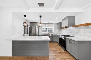 featured image of 2571 Wilshire Ave