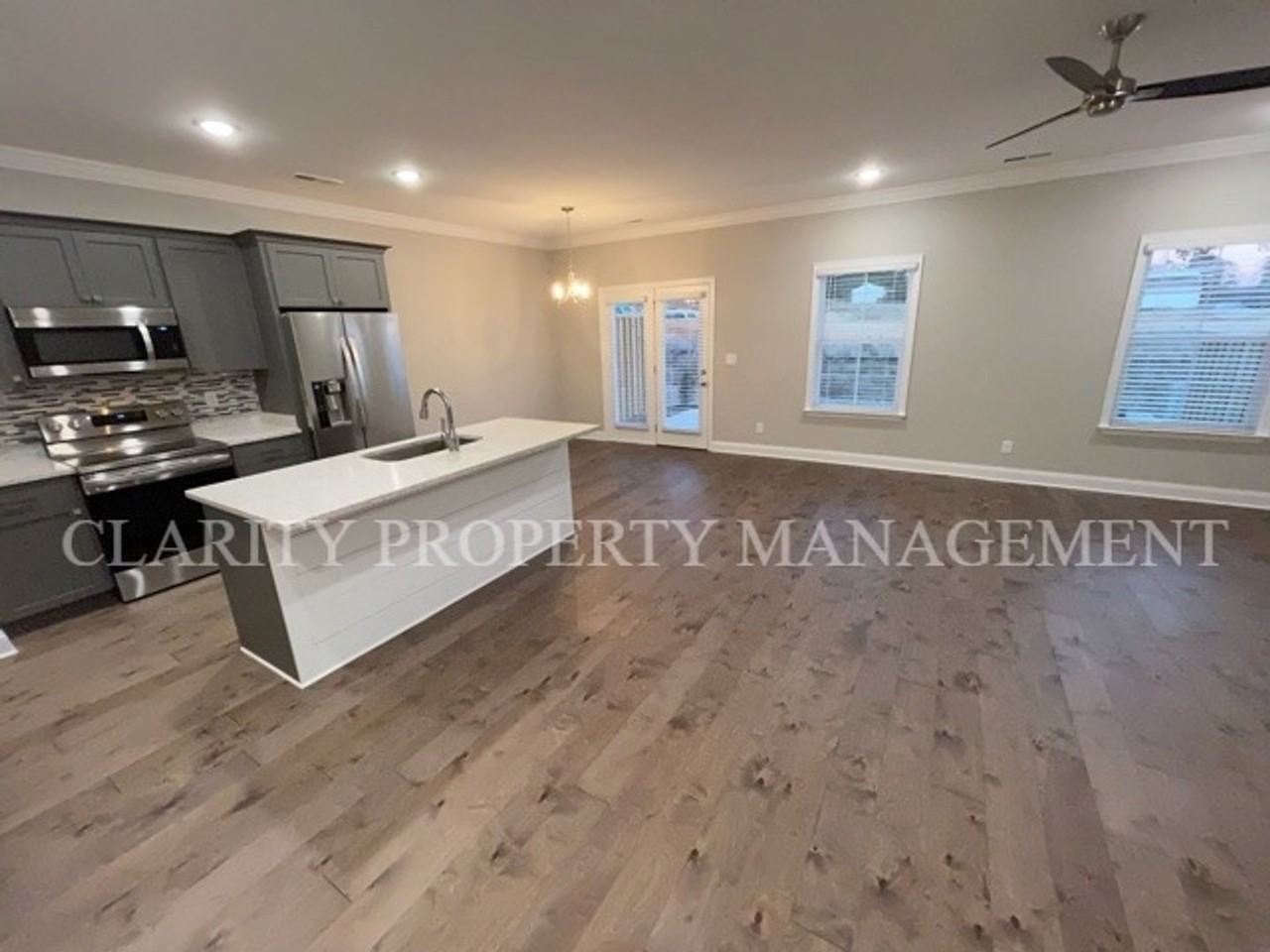 535 Bellingham Dr Ne - Photo 4 of 17