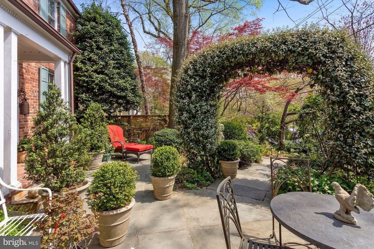 3743 Upton St Nw ##Nw - Photo 3 of 34