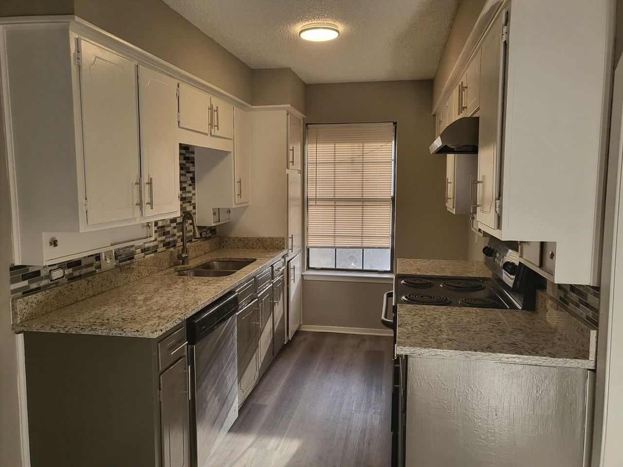 3736 Cibolo Dr - Photo 2 of 21