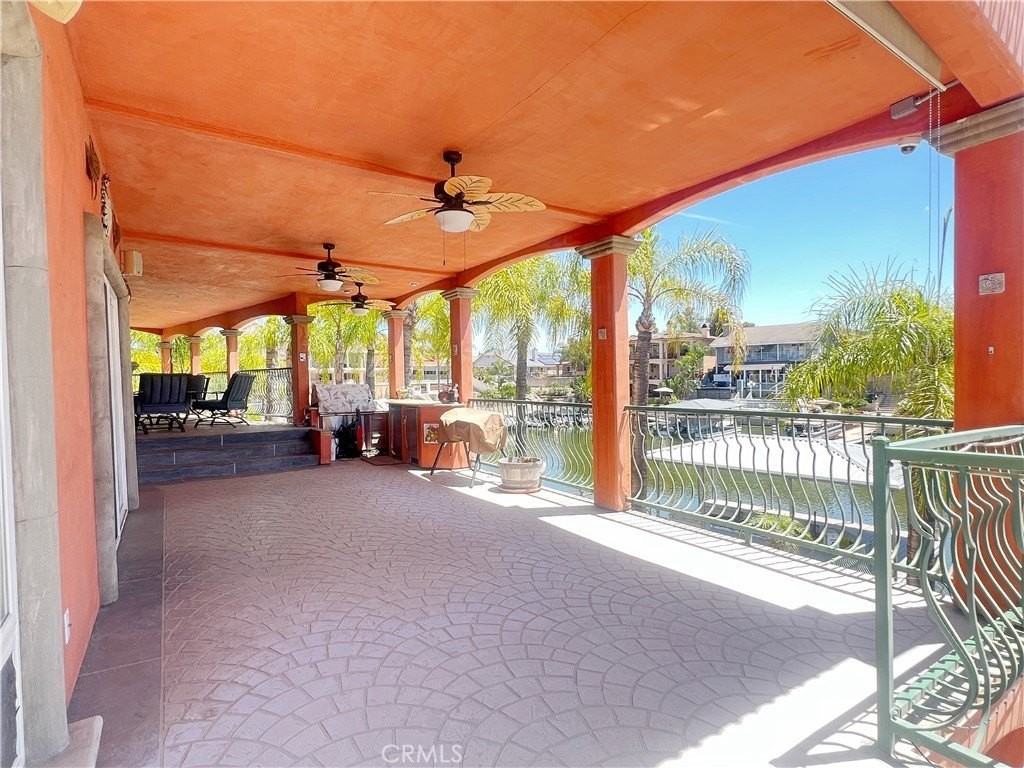 30186 Windward Dr - Photo 5 of 43