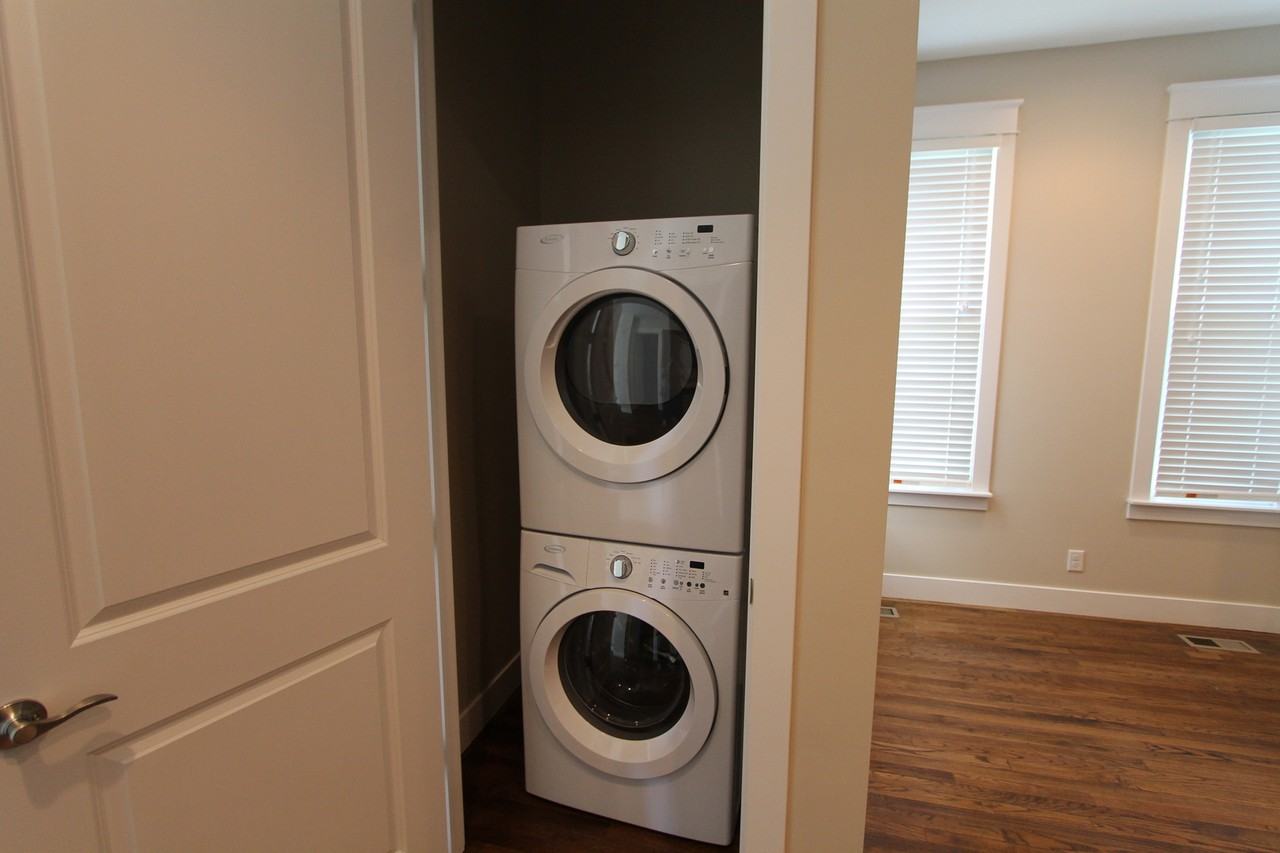 1142 S 29th St - Photo 5 of 19