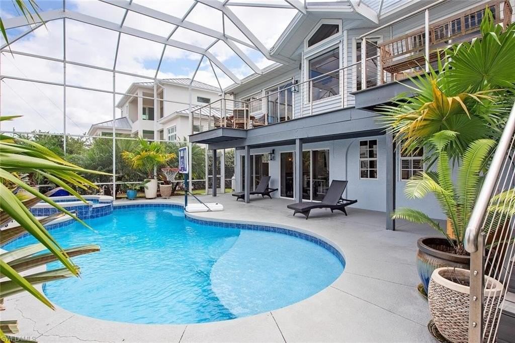 437 Trade Winds Ave - Photo 3 of 33