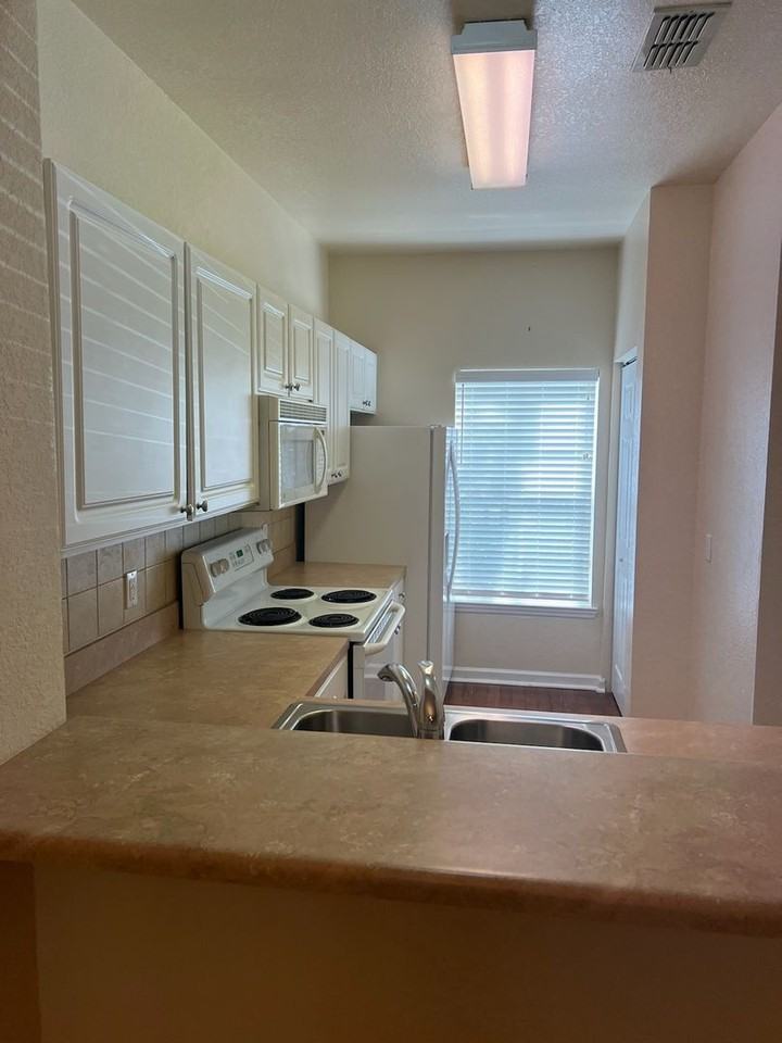 4440 Nw 49th St #103 - Photo 2 of 16