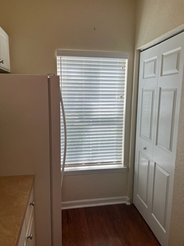 4440 Nw 49th St #103 - Photo 4 of 16