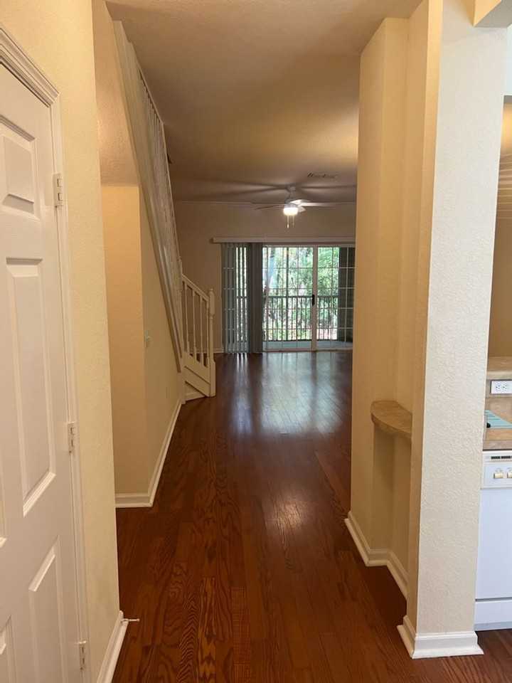 4440 Nw 49th St #103 - Photo 5 of 16