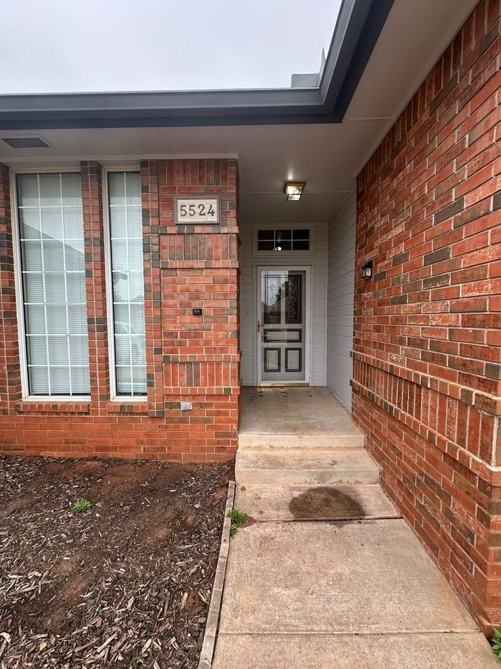 5524 Woodmont Dr - Photo 3 of 50