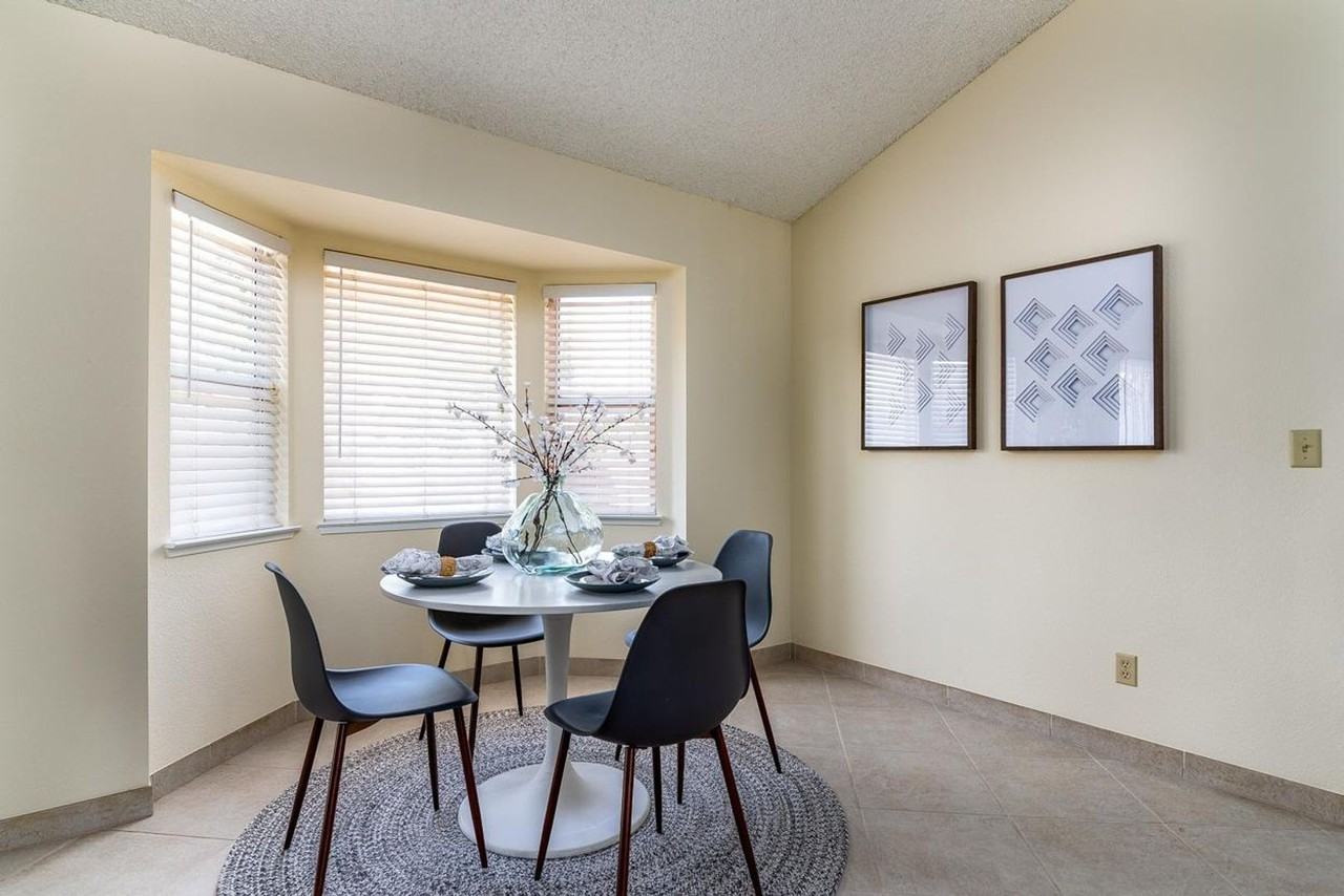 921 Fremont Ave - Photo 5 of 19