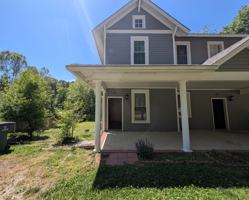 featured image of 476 Spring St Sw
