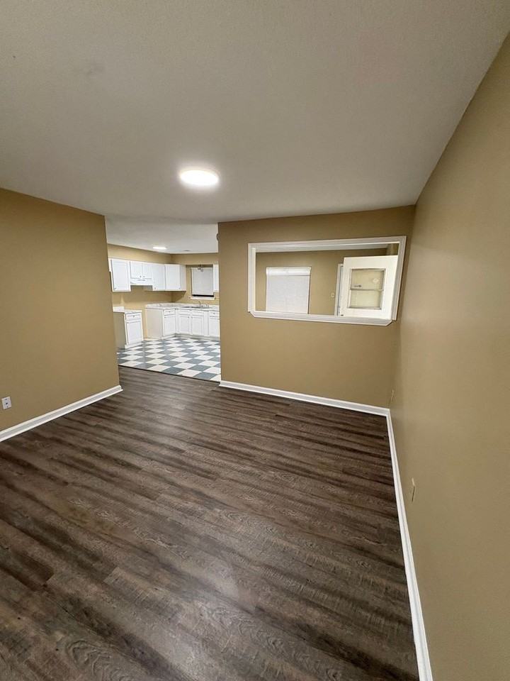 3323 Vineyard Haven Pl - Photo 4 of 9