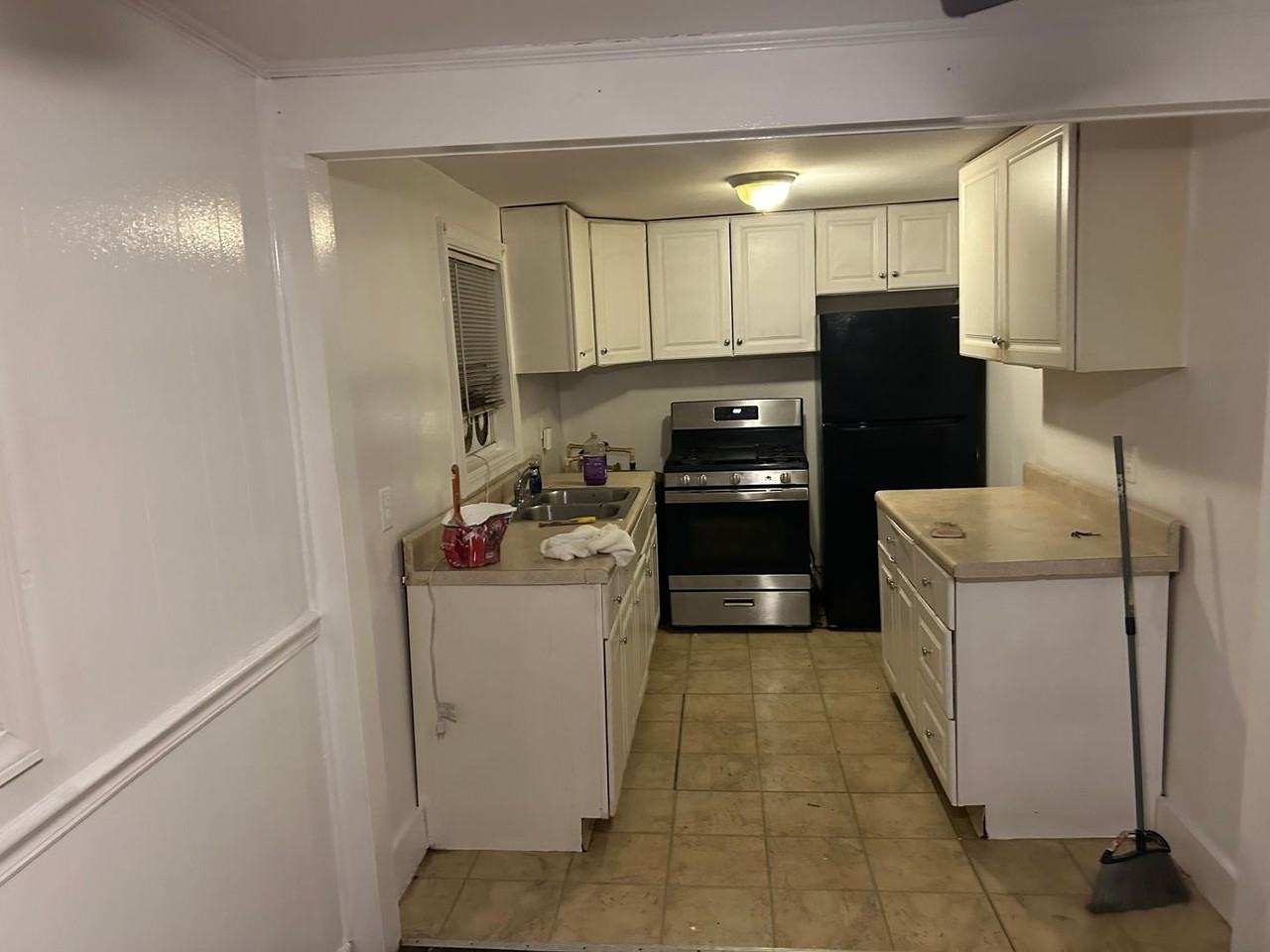 2691 Bonds Ave - Photo 6 of 32