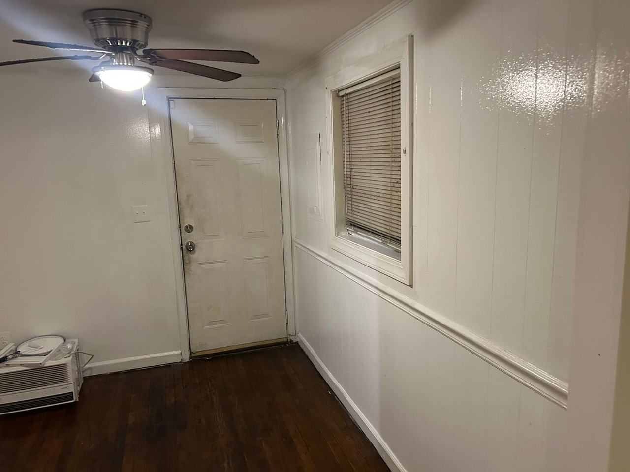 2691 Bonds Ave - Photo 7 of 32