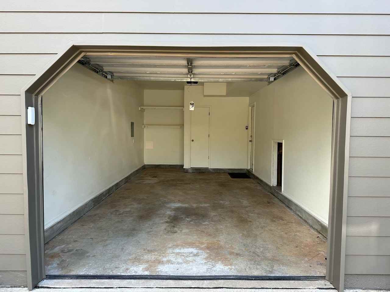 1228 E 21st St - Photo 5 of 25