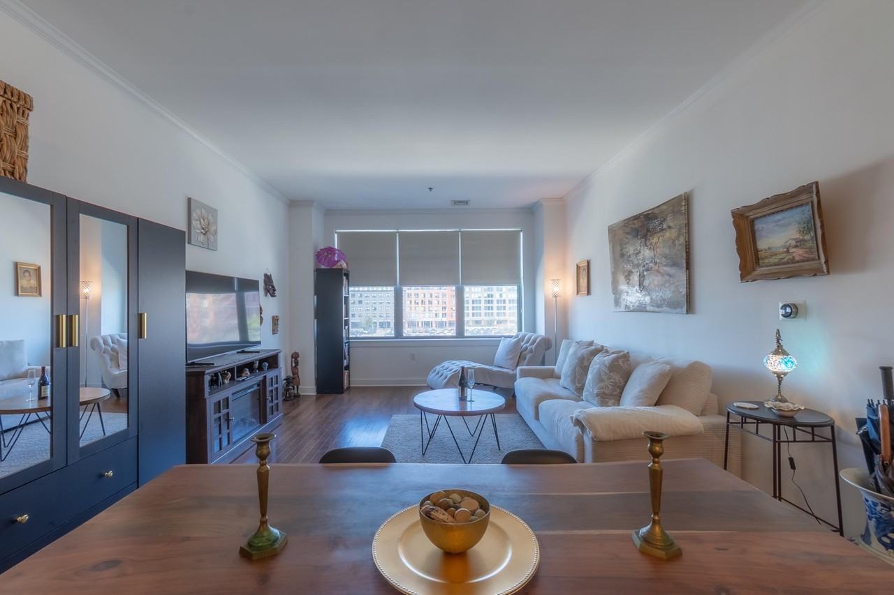 Culver Ave - Photo 2 of 11