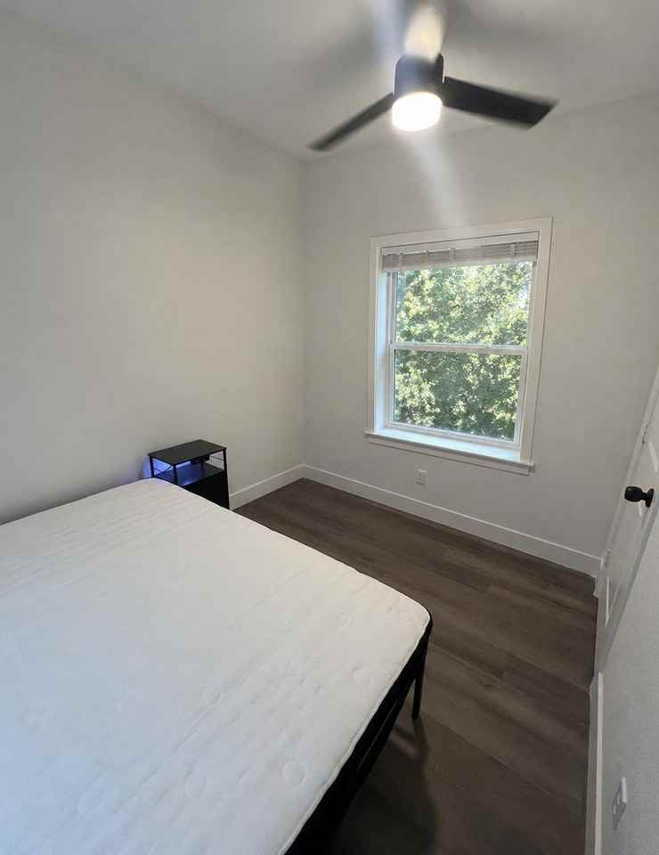 Carver Ave - Photo 6 of 7
