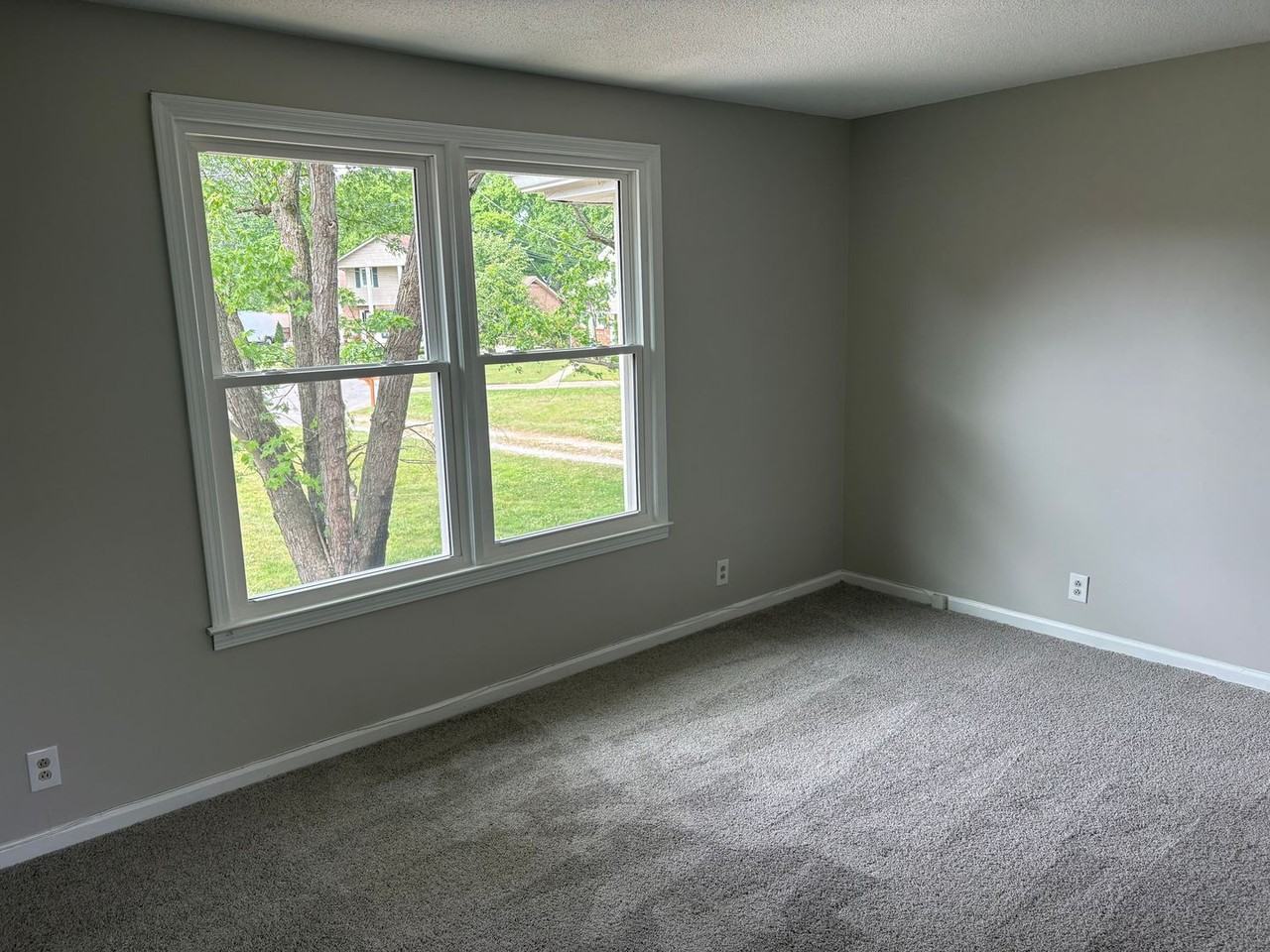 710 Heidi Ct - Photo 3 of 15