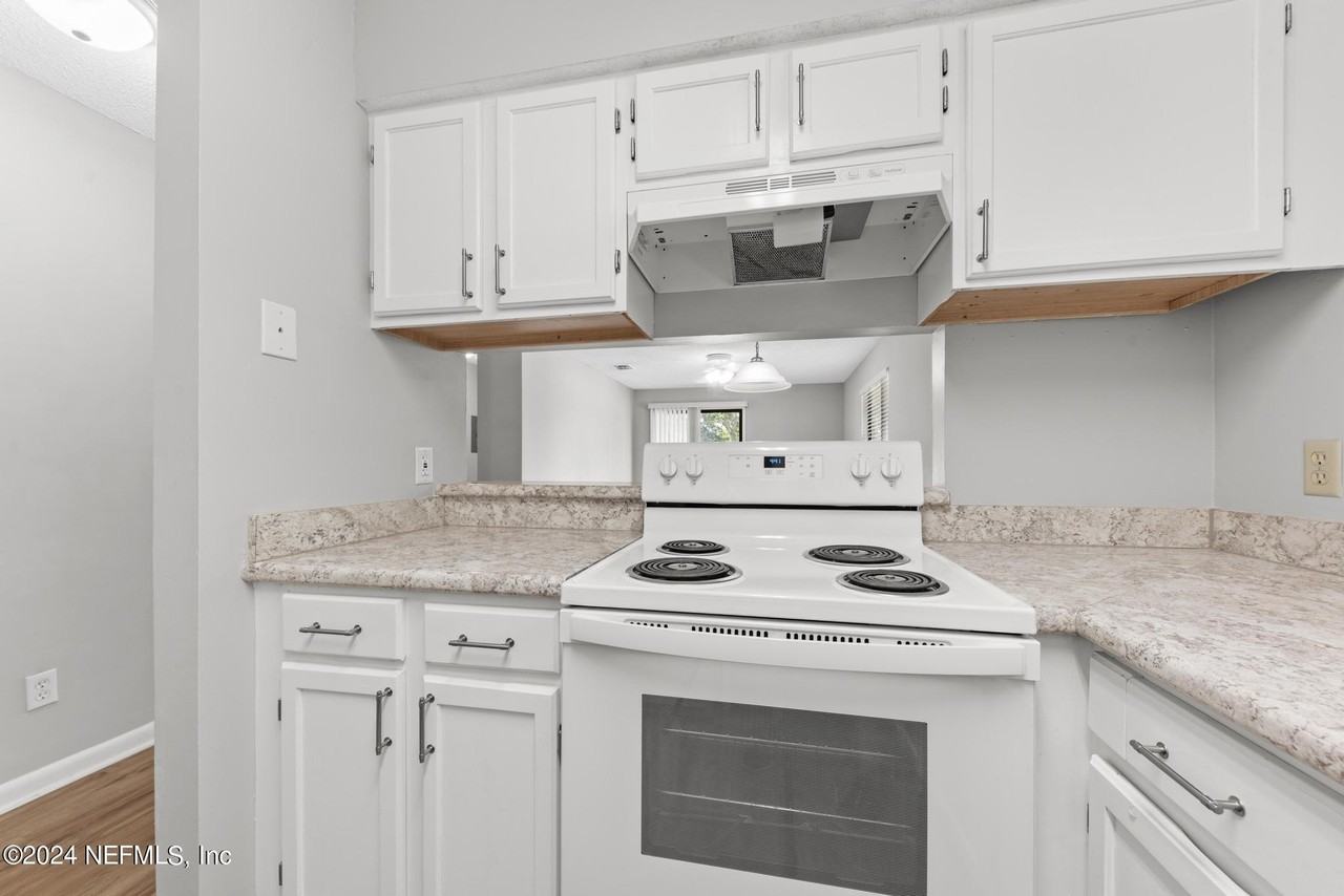 3604 Morton St #2 - Photo 5 of 22