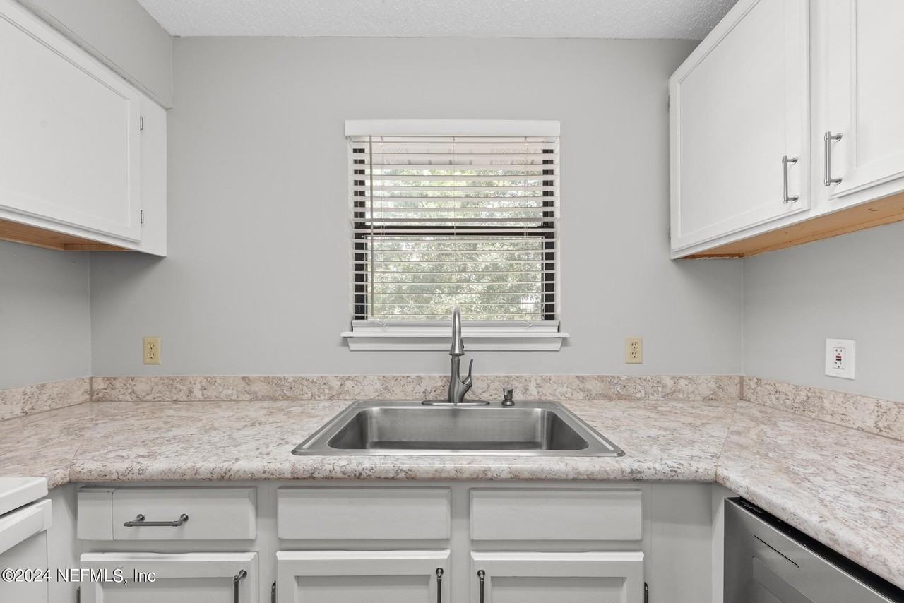 3604 Morton St #2 - Photo 6 of 22