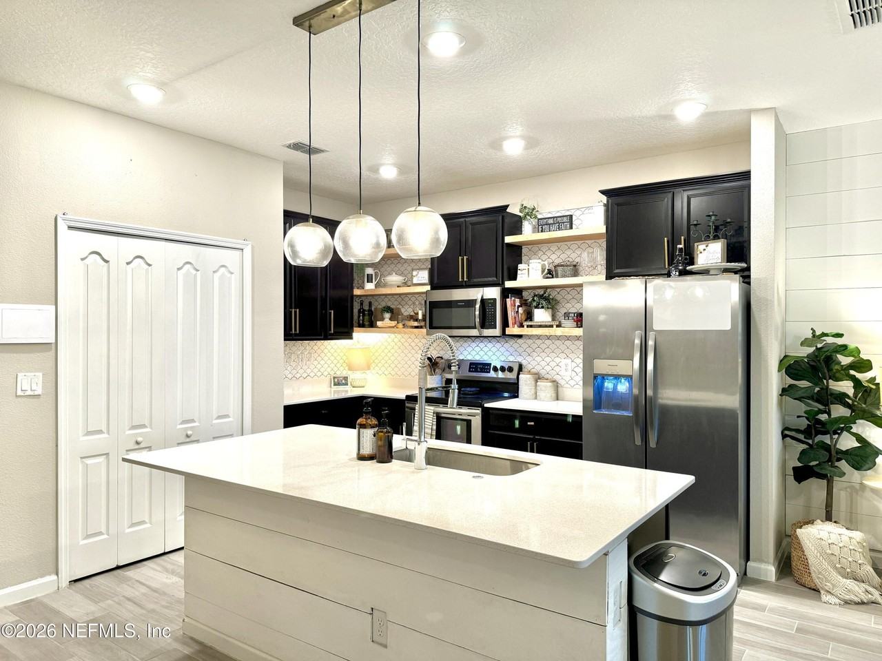 12665 Josslyn Ln - Photo 2 of 23