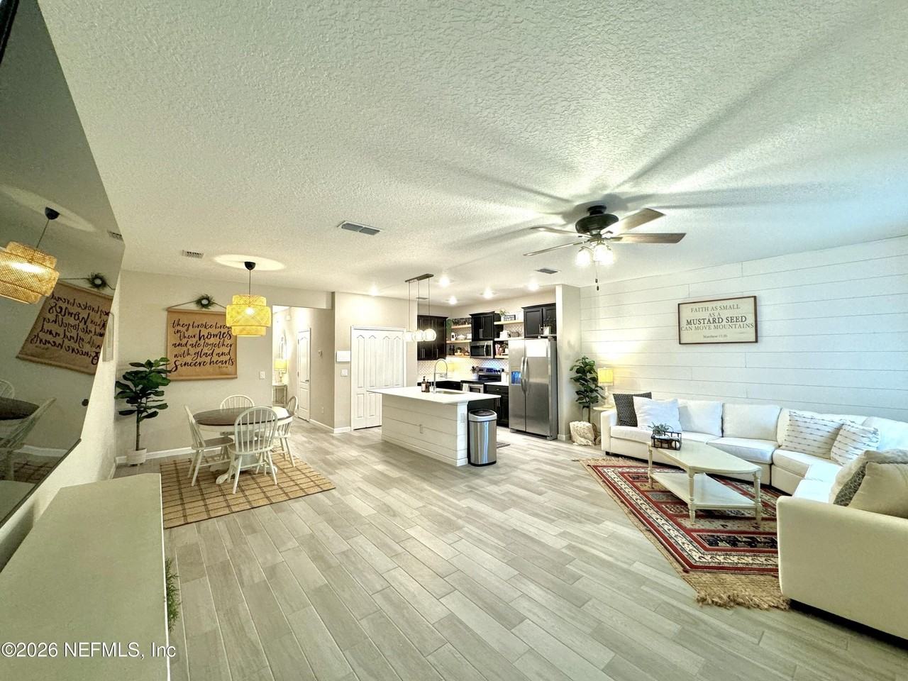 12665 Josslyn Ln - Photo 6 of 23