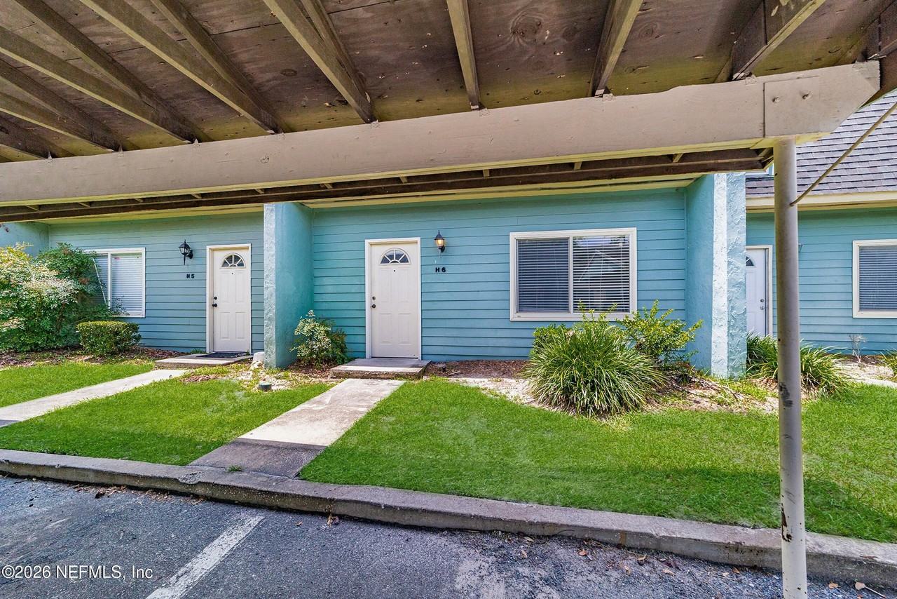 501 Sw 75th St #H6 - Photo 4 of 39