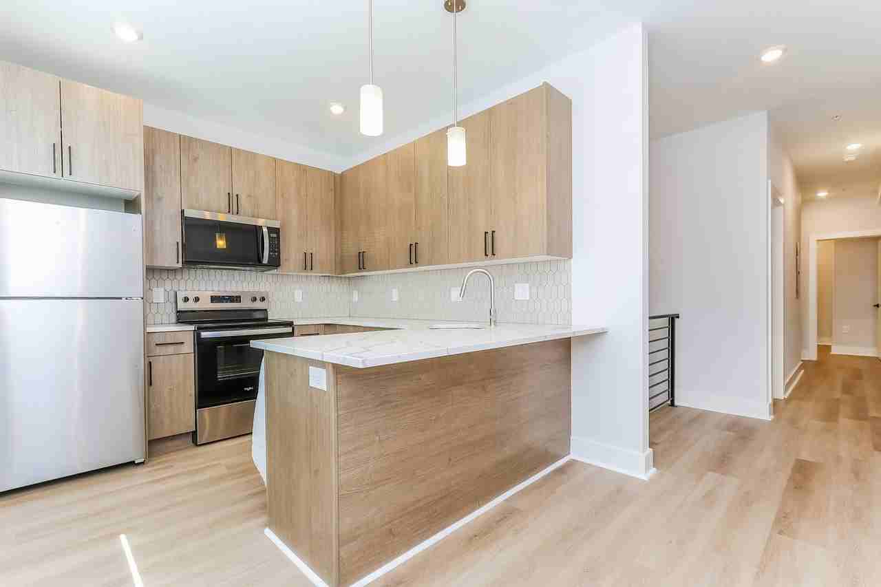 820 N 40th Street - Photo 5 of 33