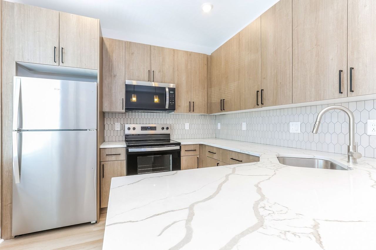 820 N 40th Street - Photo 7 of 33