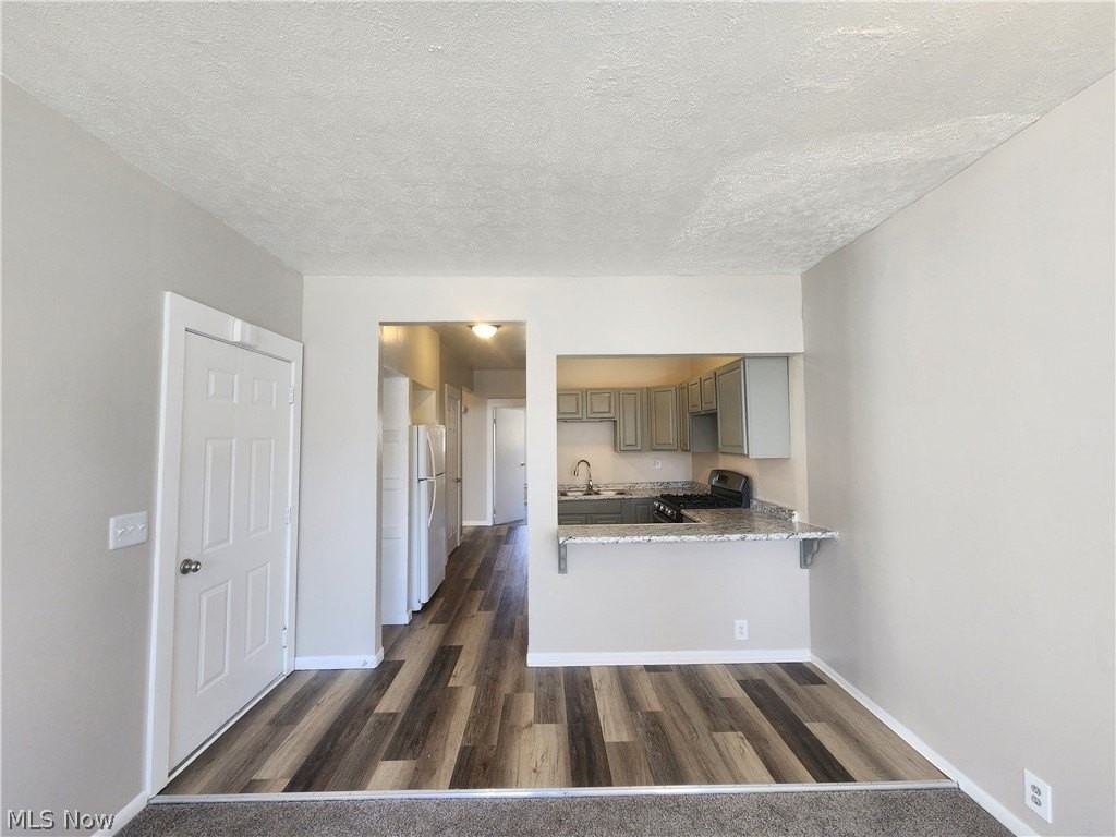 2063 W 104th St - Photo 4 of 12