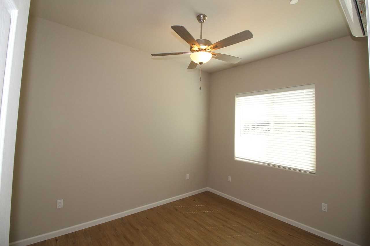 2343 N Arthur Ave - Photo 4 of 10