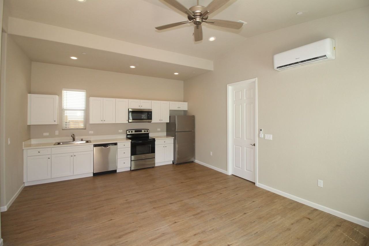 2345 N Arthur Ave - Photo 2 of 8