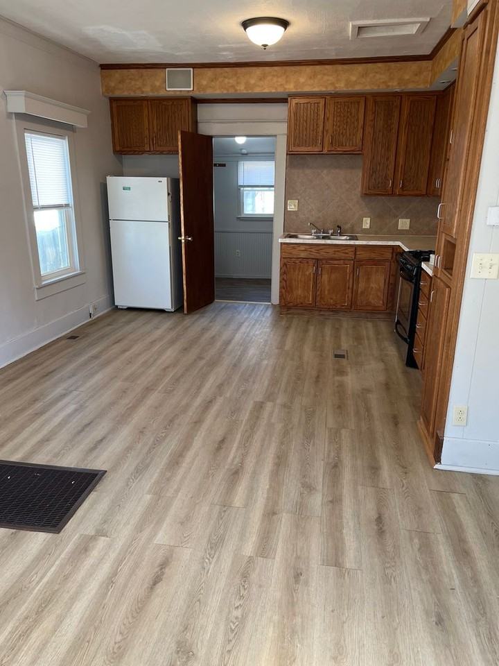 430 Ne Lime St - Photo 3 of 17