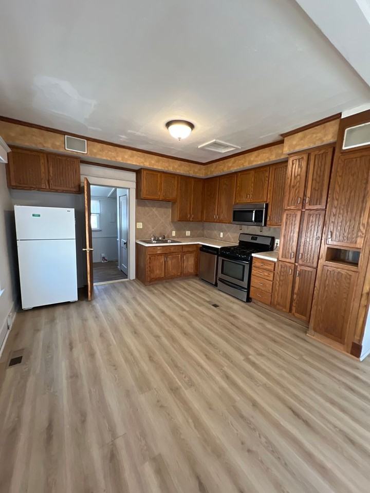 430 Ne Lime St - Photo 4 of 17