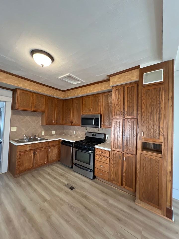 430 Ne Lime St - Photo 5 of 17