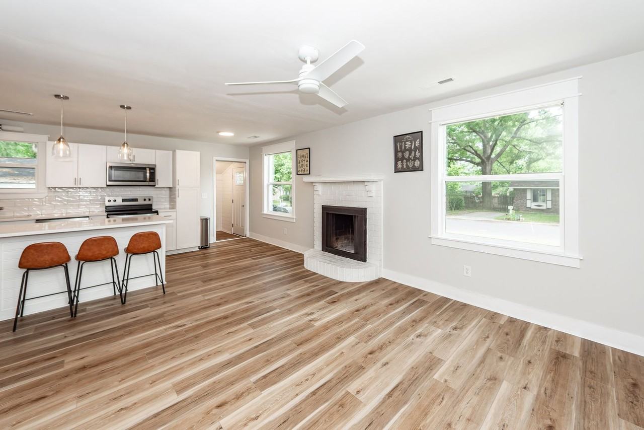 8 Teaneck Rd - Photo 5 of 35