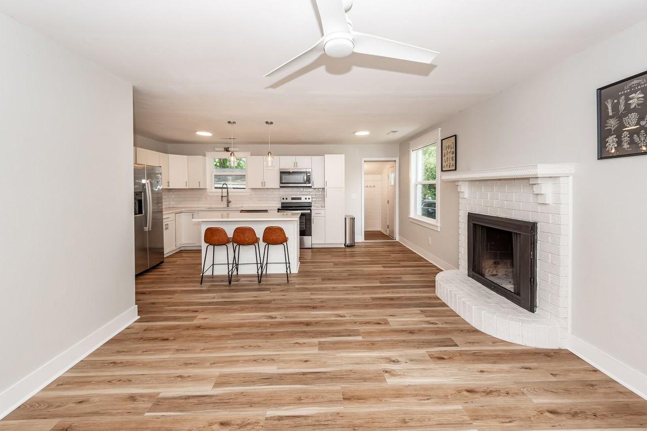 8 Teaneck Rd - Photo 6 of 35