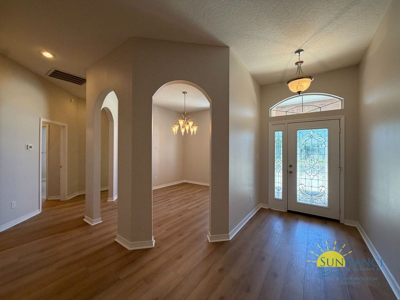 399 Camden Pass Ln - Photo 4 of 39