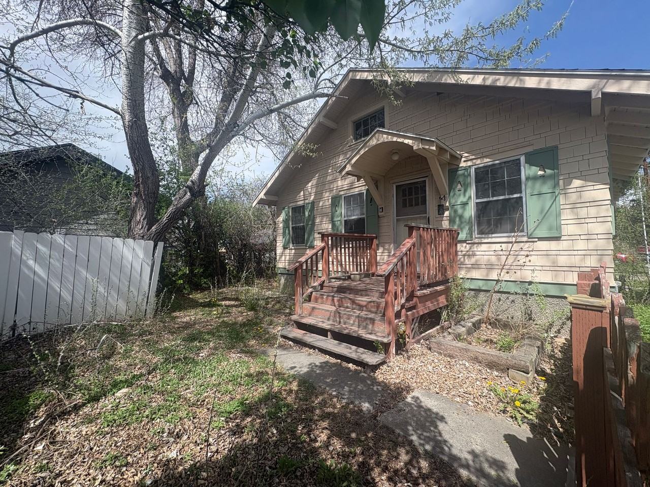 1712 2nd St W - Photo 2 of 20