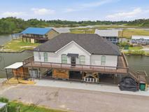 7238 7238 Pirates Cove Ln - Photo 1 of 1