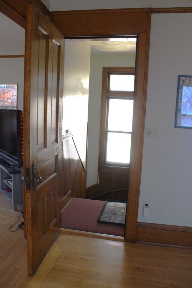 1506 N Jackson St - Photo 5 of 15