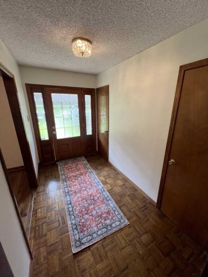 13936 Cayuga Dr - Photo 5 of 44