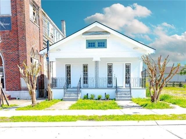 2921 Audubon St